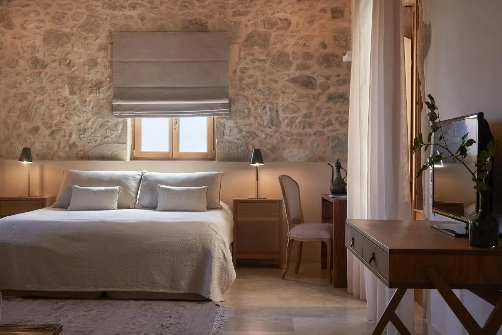 Room, Kapsaliana Village Hotel, Crete