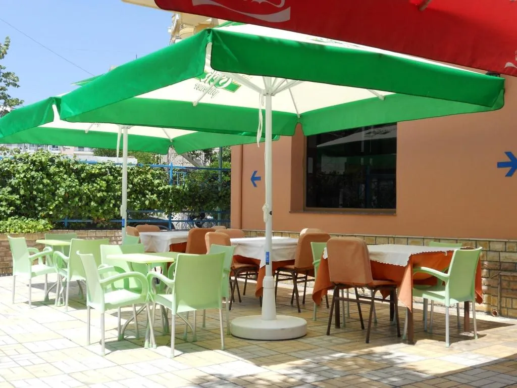 Bar, Onorato Hotel, Kavaje