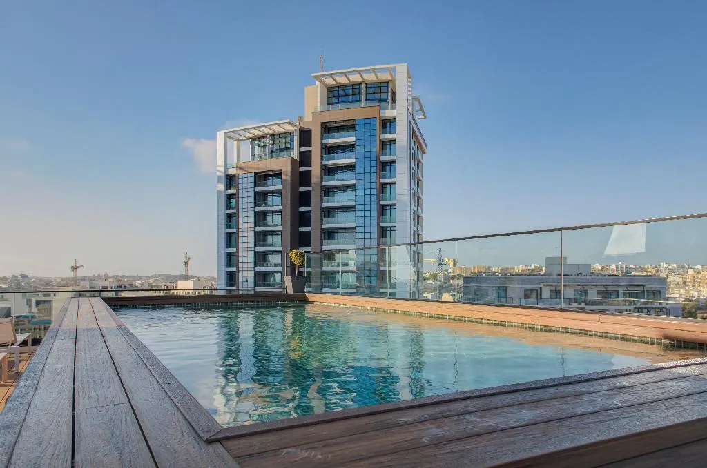Pool, Noru Hotel, Malta
