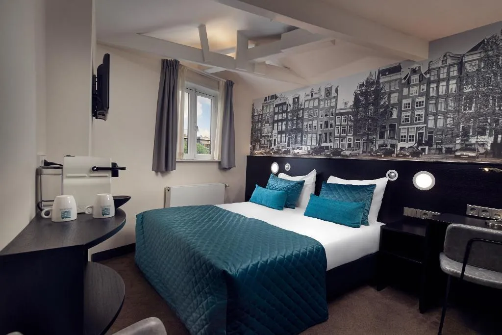 Room, Singel, Amsterdam