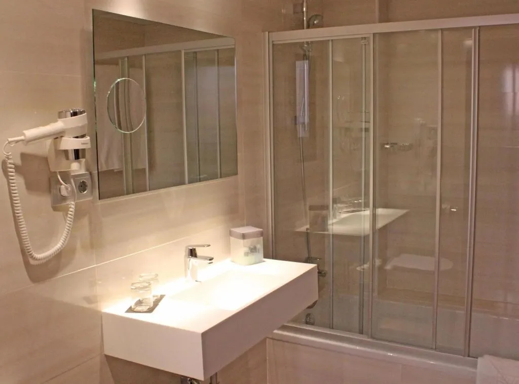 TRIPLE CAPACITY 3 Room, Best Auto Hogar, Barcelona