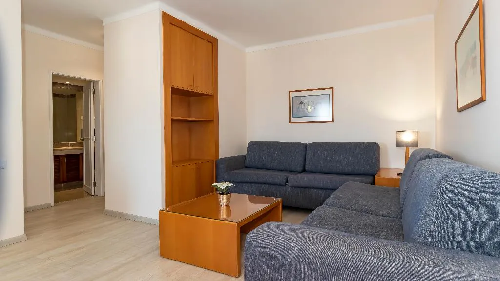 APARTMENT SUPERIOR ONE BEDROOM Room, Vila Petra, Algarve
