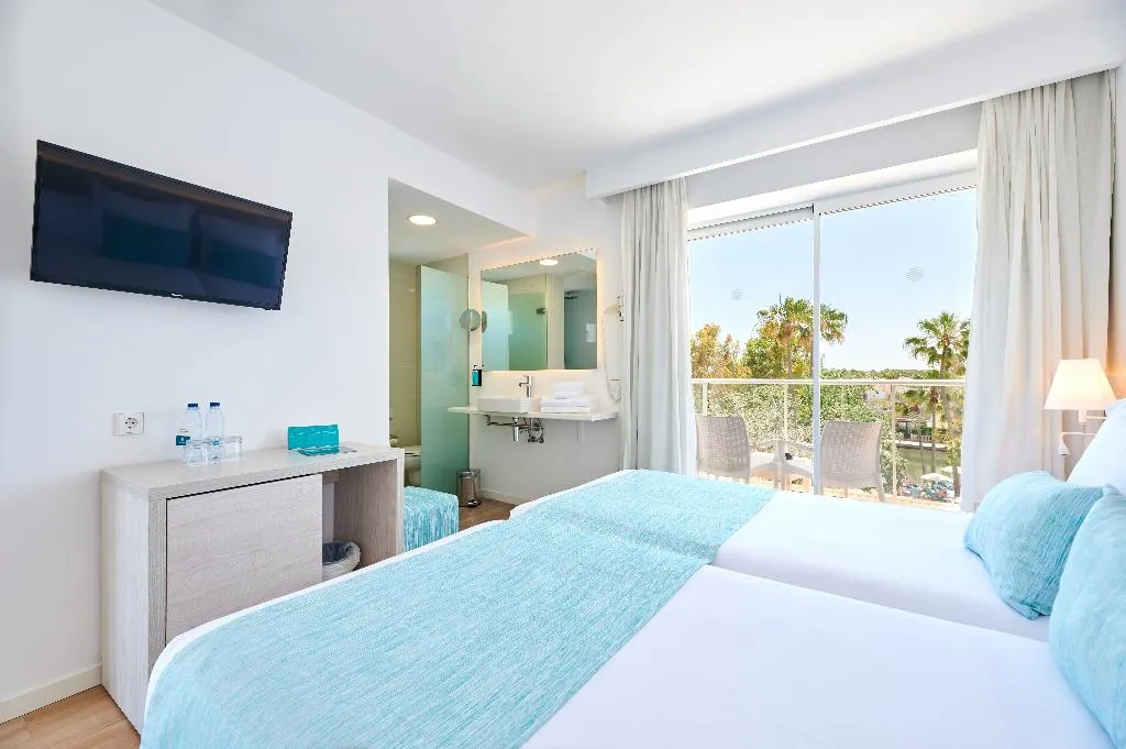 FAMILY ROOM STANDARD Room, Alua Boccaccio, Majorca