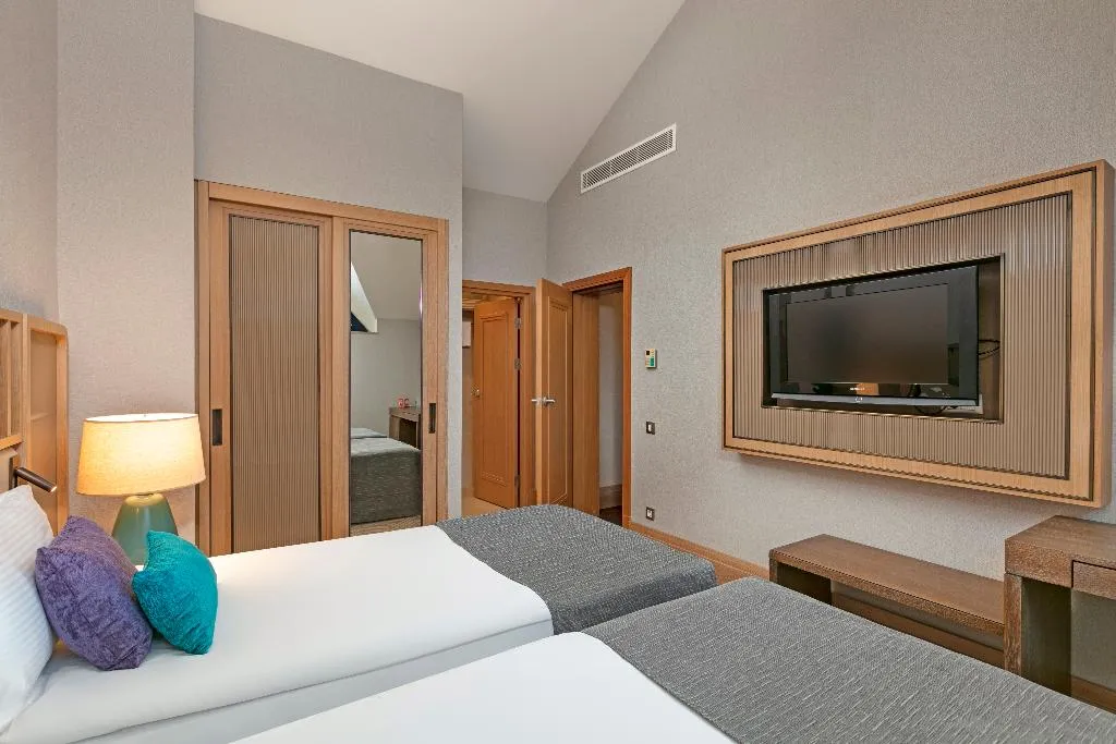 FAMILY ROOM POOL VIEW Room, Susesi Luxury Resort, Antalya