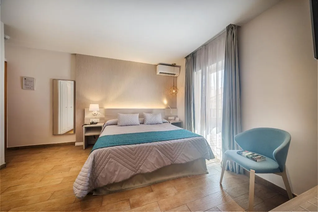 SINGLE PREMIUM Room, Óbal Hotel Marbella, Costa Del Sol