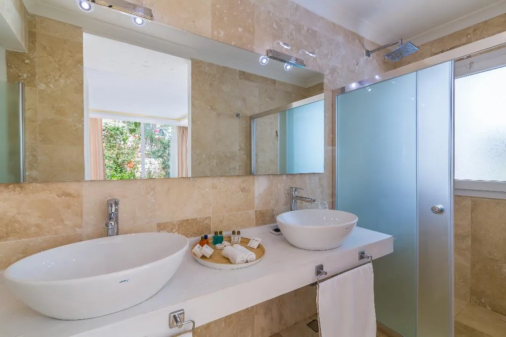 DOUBLE DELUXE GARDEN VIEW Room, Oasis Hotel Kalkan +16, Dalaman