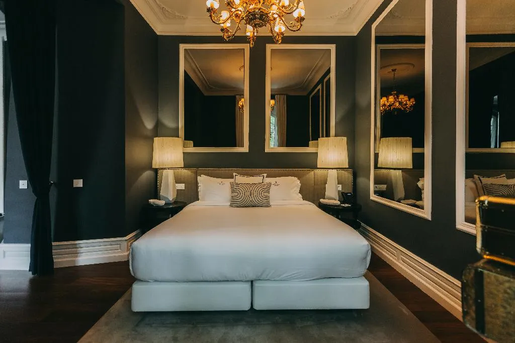 SUITE STANDARD Room, Torel Palace Lisboa, Lisbon