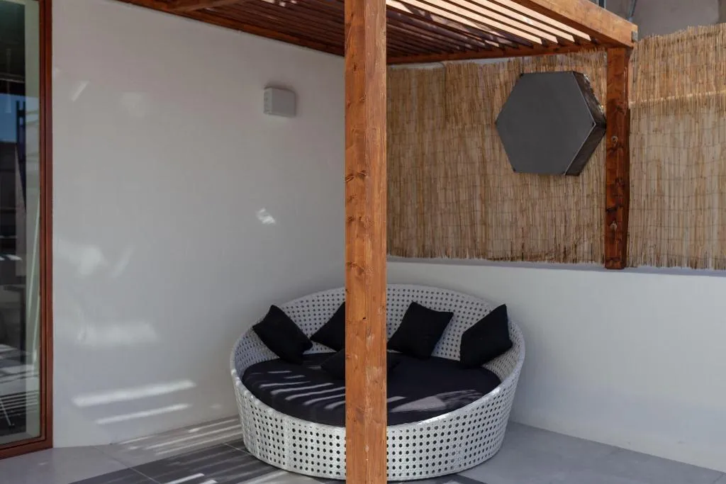 Terrace, Hostal Charlotte, Madrid