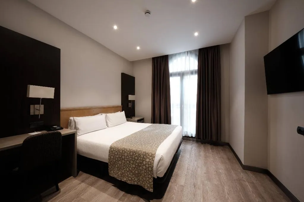 Room, Catalonia Sagrada Familia, Barcelona