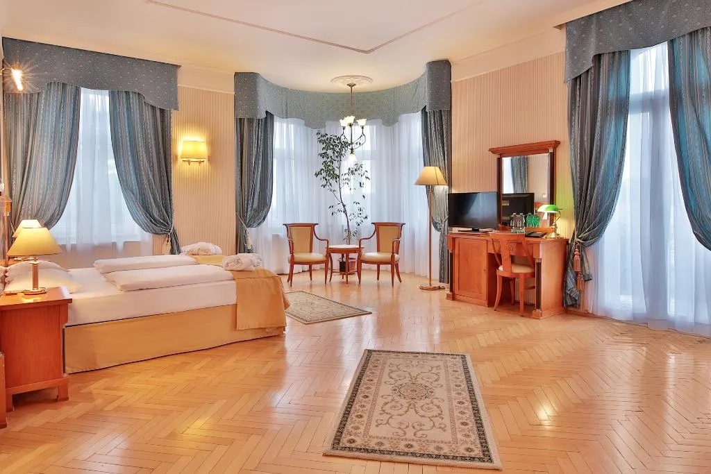 DOUBLE DELUXE Room, Belvedere Wellness Hotel Marianske Lazne, Prague