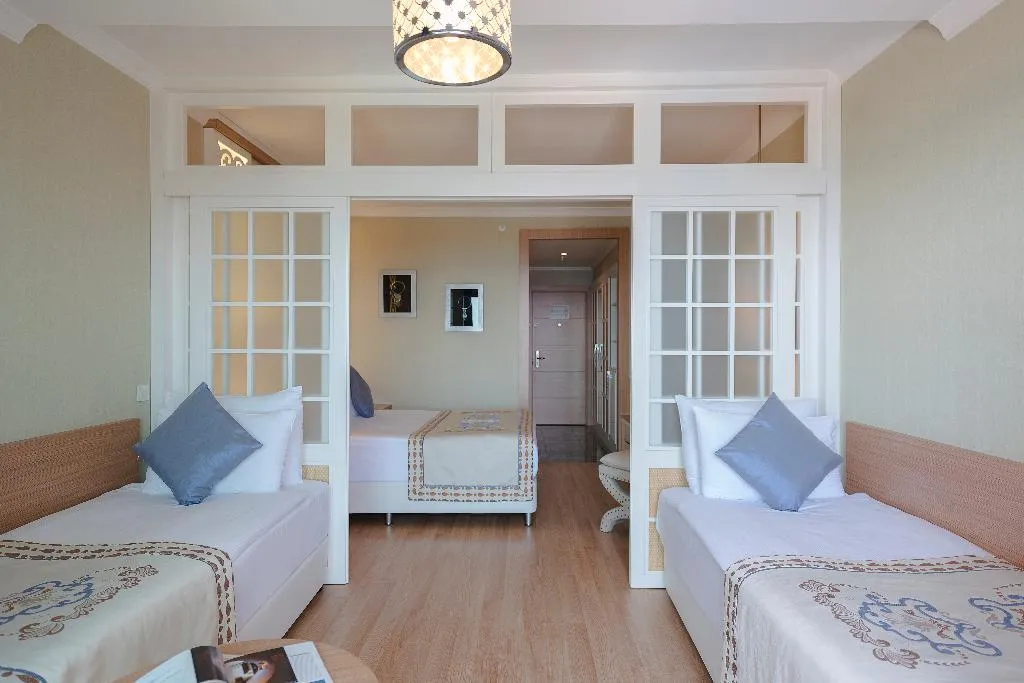 FAMILY ROOM SEA VIEW Room, Quattro Beach Spa & Resort Hotel, Antalya