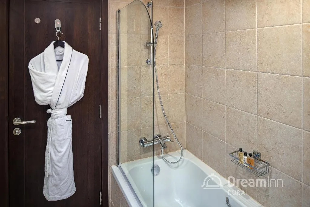 APARTMENT FOUR BEDROOMS Room, Dream Inn Dubai Apartments-Burj Residences, Dubai