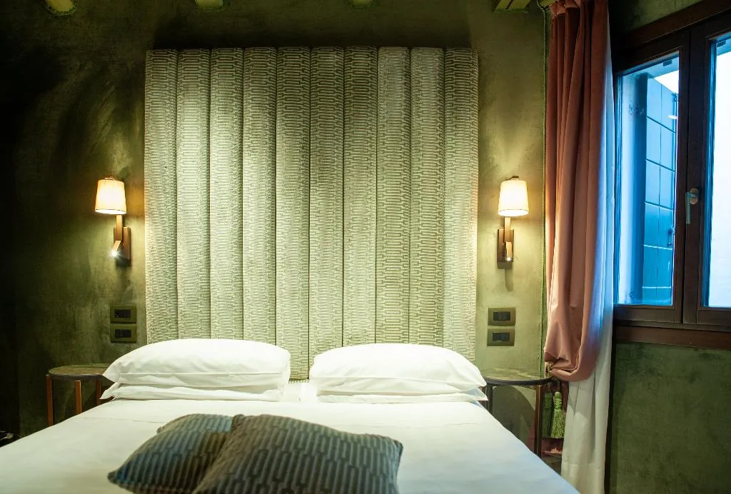 Double or Twin SUPERIOR CAPACITY 3 Room, Campiello Hotel, Venice