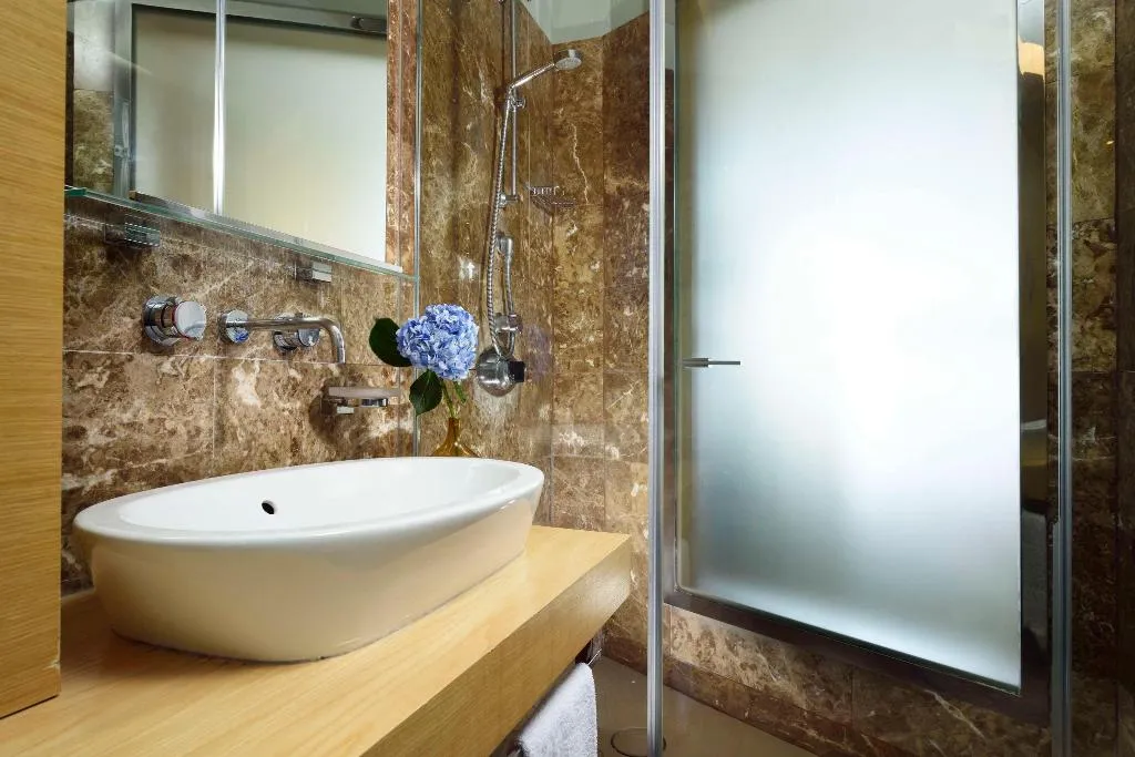 Room, UNA HOTELS Napoli, Naples