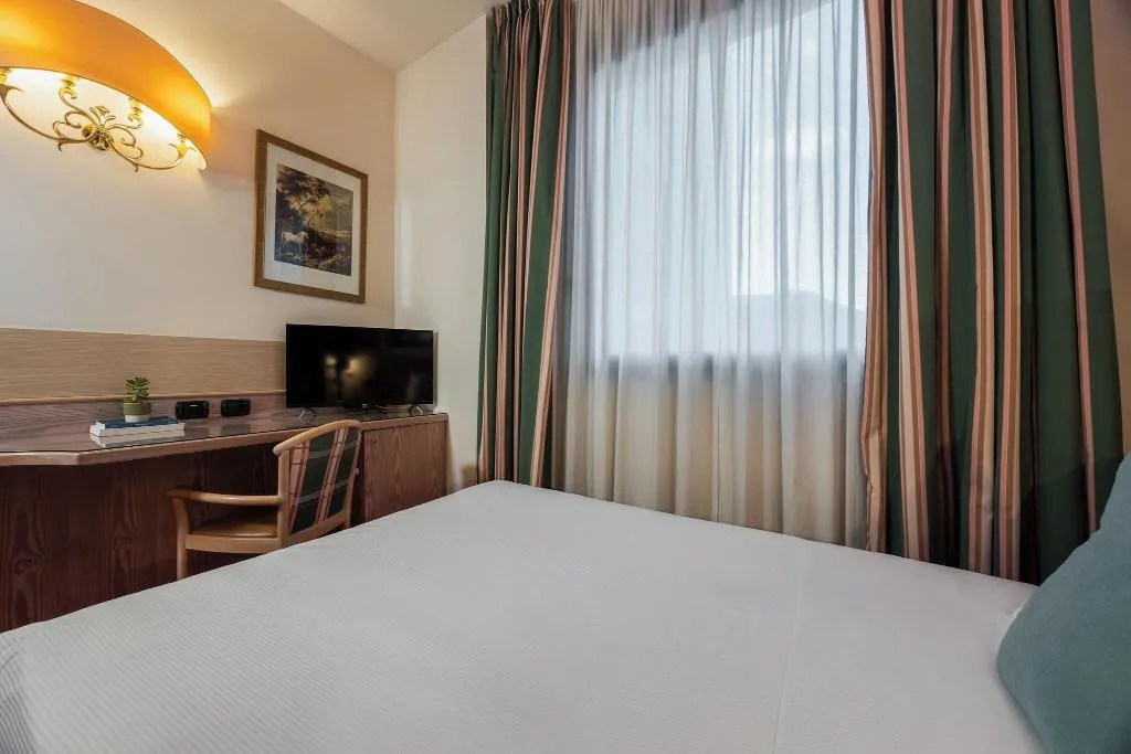 SINGLE Accessible Room, iH Hotels Milano St. John, Milan
