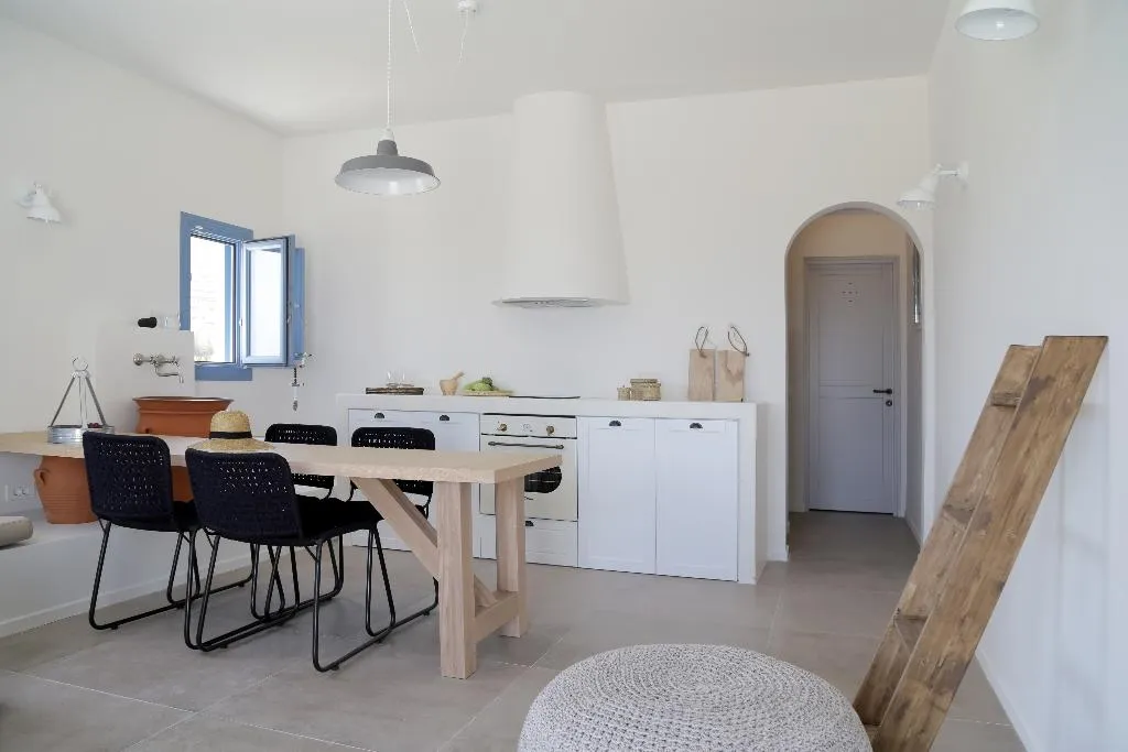 VILLA WITH PRIVATE POOL Room, Vino Houses, Santorini