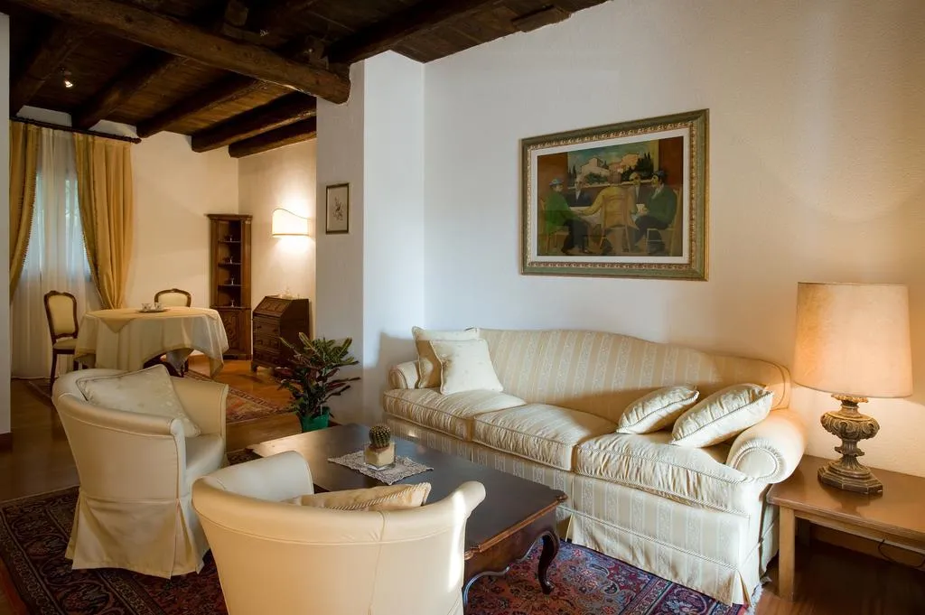 SUITE GARDEN VIEW CAPACITY 2 Room, Villa Condulmer, Venice