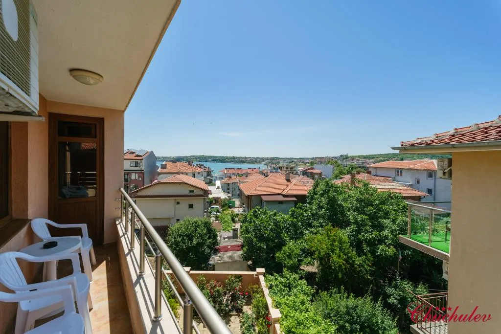 APARTMENT OCEAN VIEW TWO BEDROOMS Room, Chuchulev, Bourgas