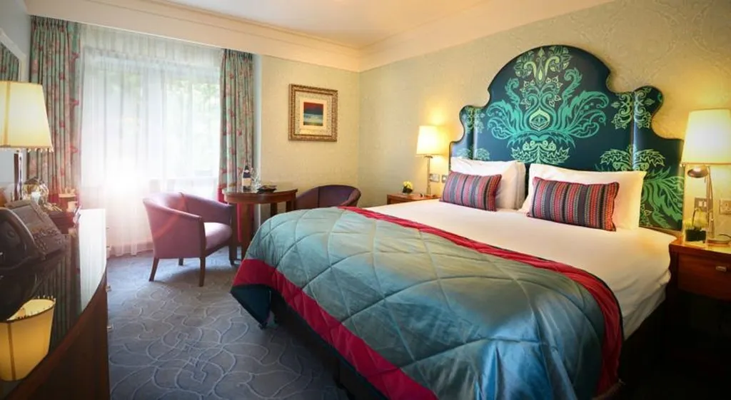 DOUBLE STANDARD Room, Clontarf Castle, Dublin