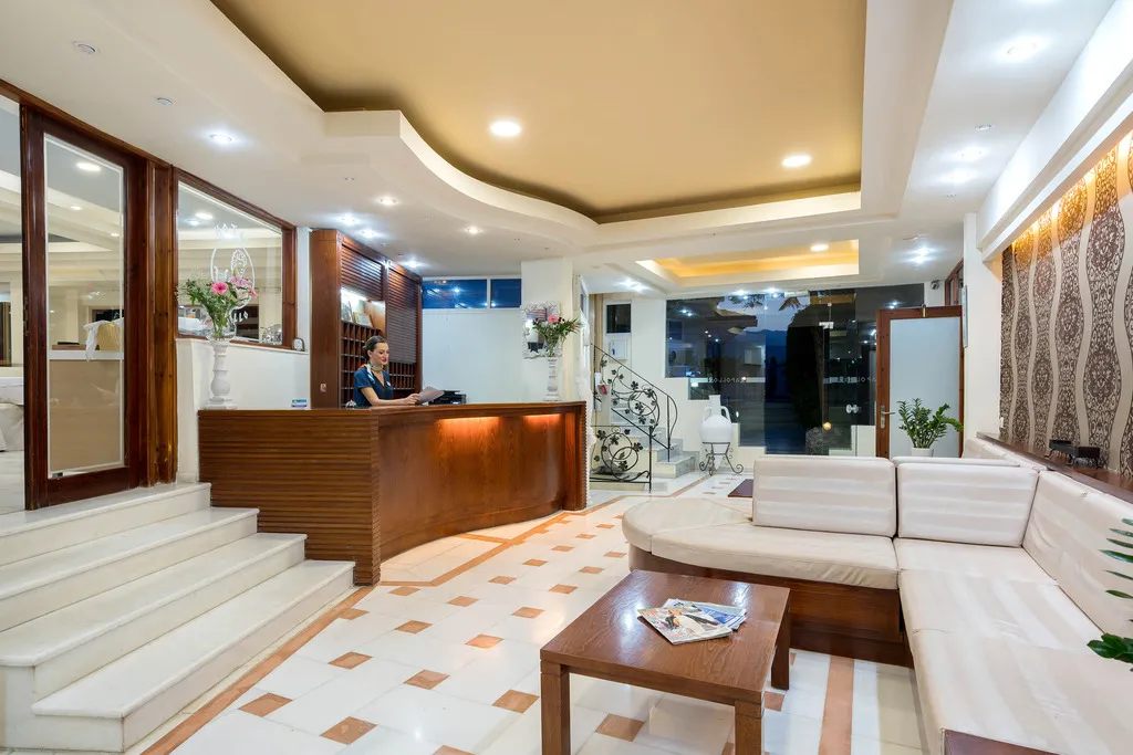 Lobby, Apollo, Crete