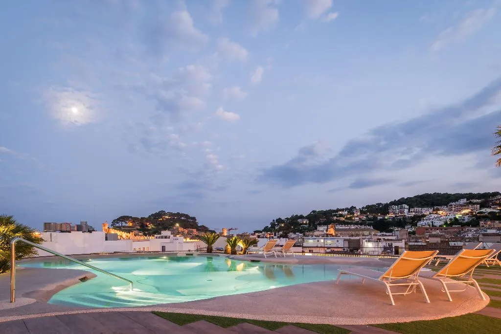 Pool, Delfin, Costa Brava