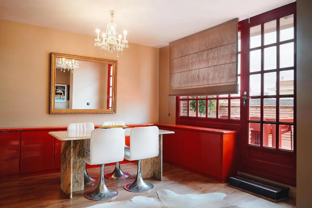 Bar, Isabella's House, Barcelona
