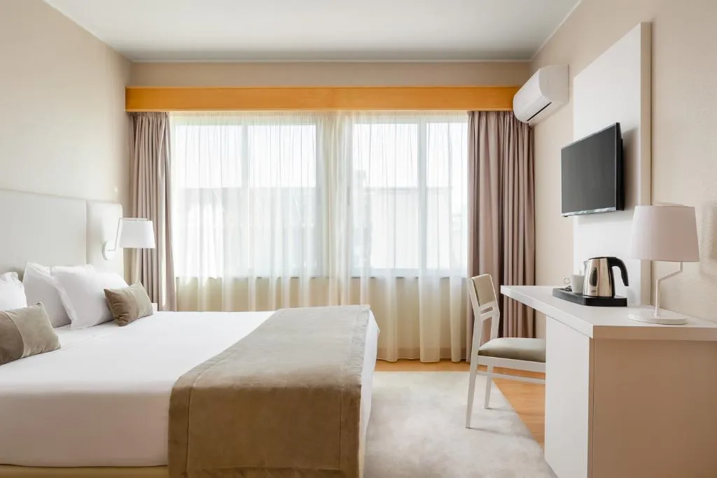DOUBLE SINGLE USE STANDARD Room, Exe Wellington, Porto