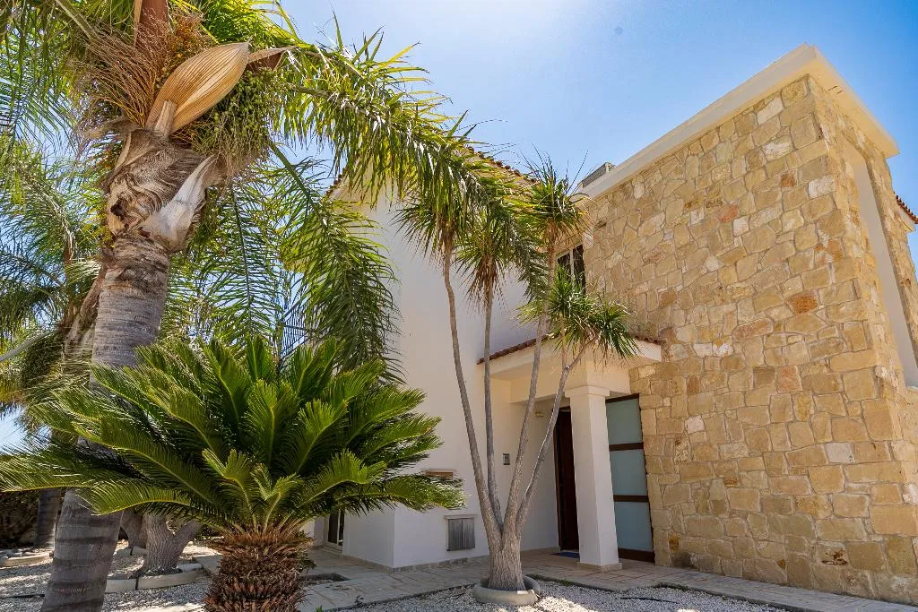 VILLA THREE BEDROOMS WITH PRIVATE POOL Room, Sea Point Villas, Cyprus