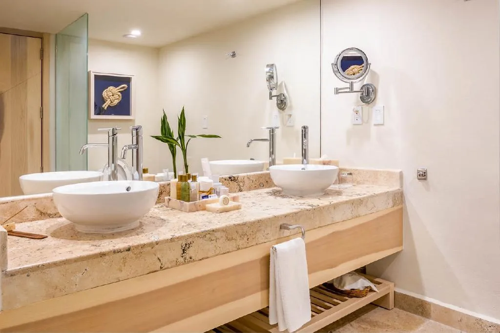SUITE SUPERIOR OCEAN FRONT Room, Dreams Aventuras Riviera Maya All Inclusive, Cancun Area