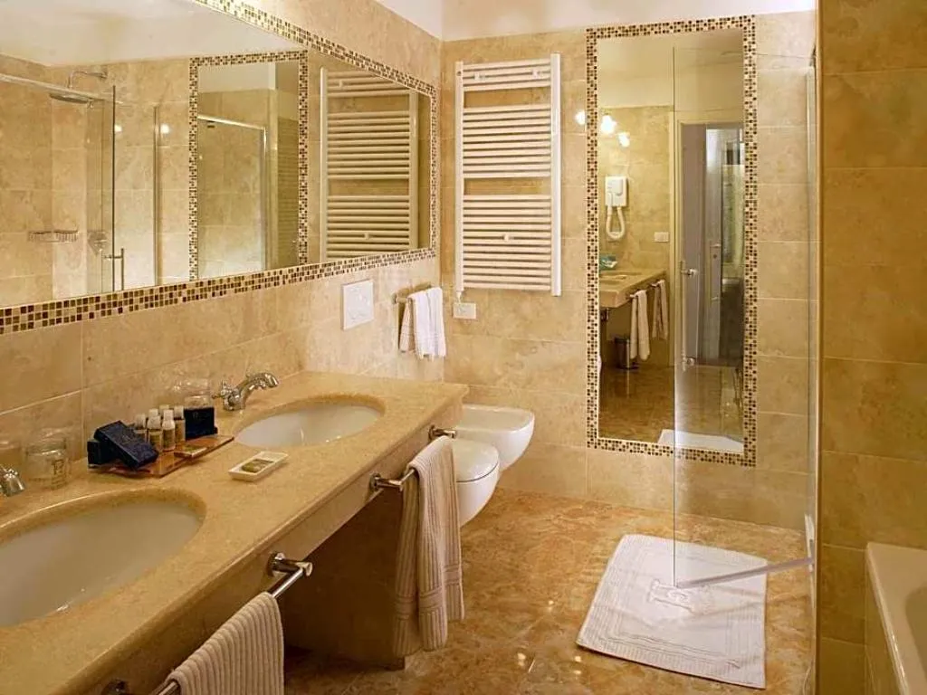 JUNIOR SUITE STANDARD Room, Giotto Hotel & Spa, Perugia
