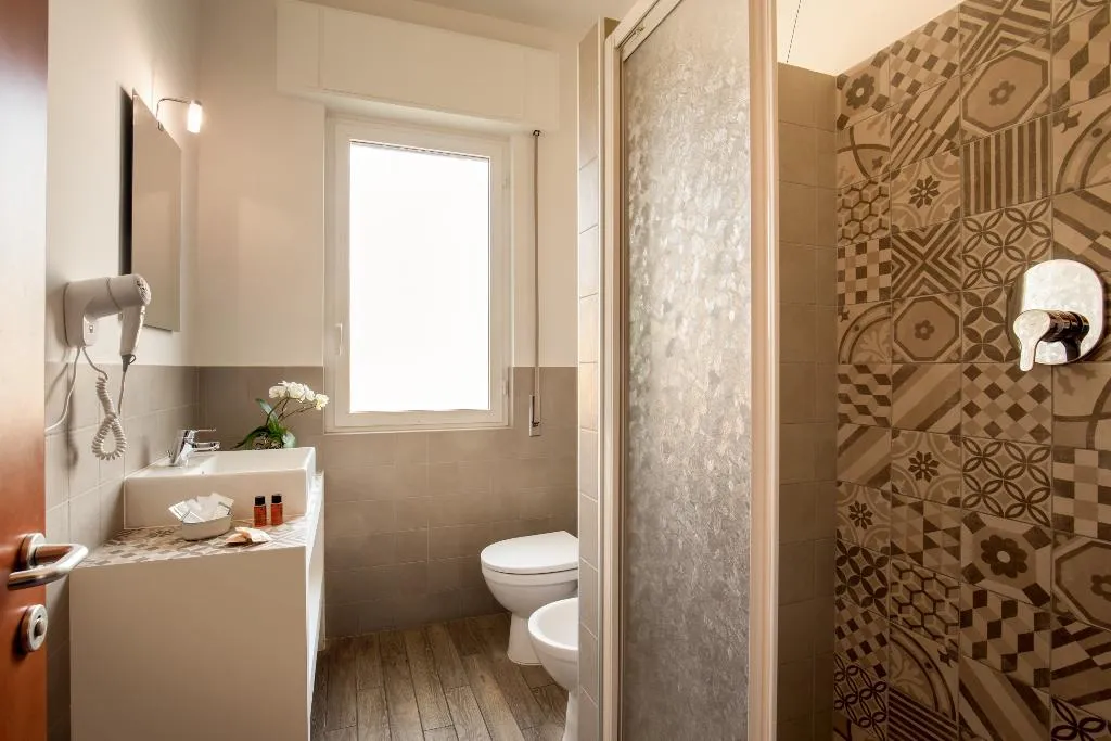 DOUBLE STANDARD Room, Jonico, Rome
