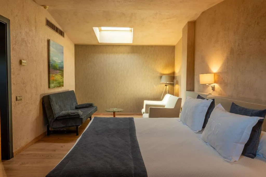 FAMILY ROOM STANDARD Room, Xalet del Golf, Barcelona