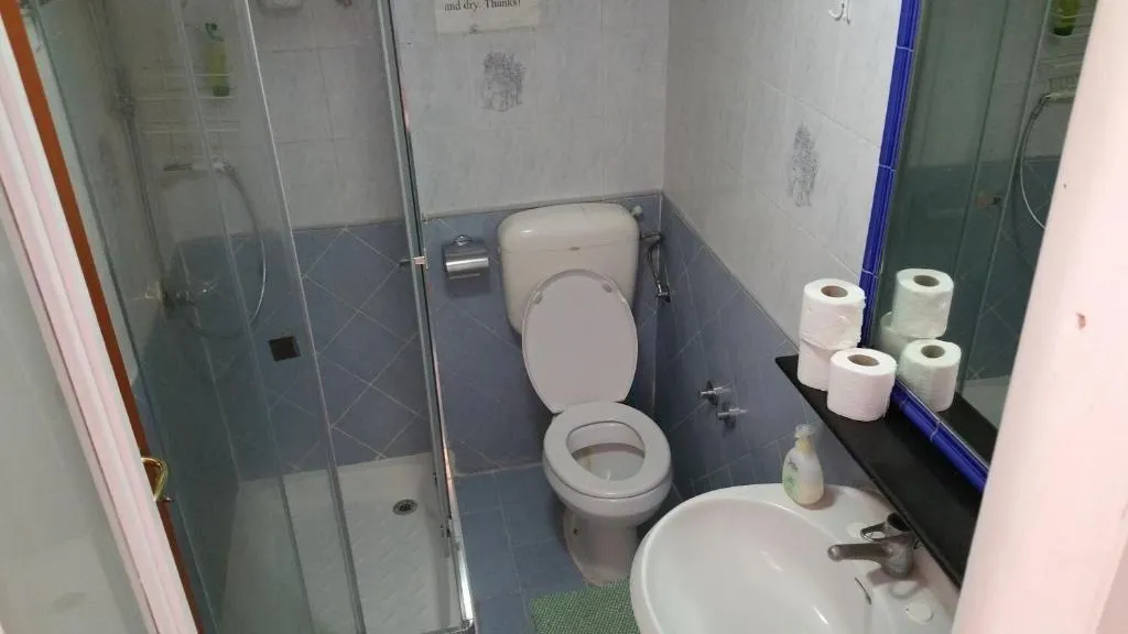 Room, Roma Termini 89, Naples