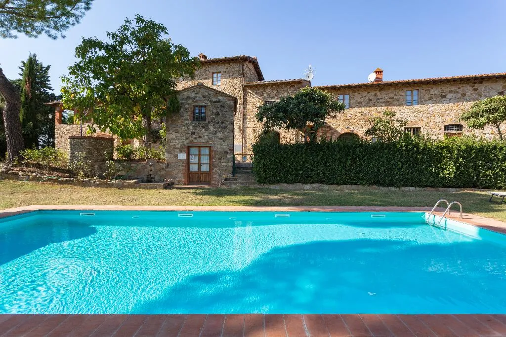 Pool, Fattoria Pratale, Florence