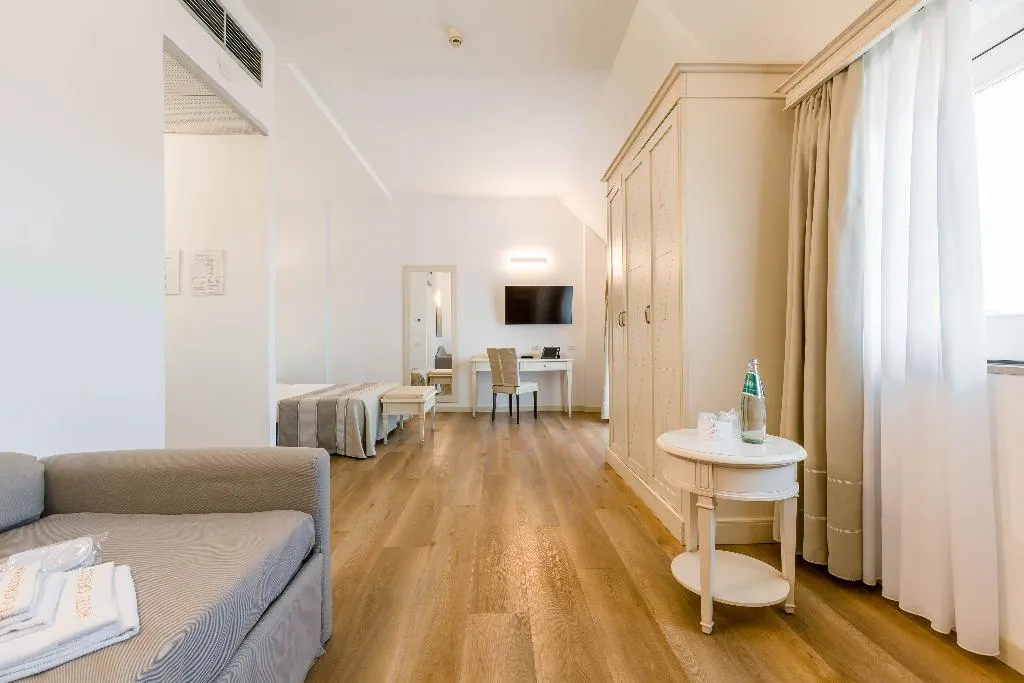 DOUBLE WITH BALCONY Room, Hotel Catalunya, Alghero