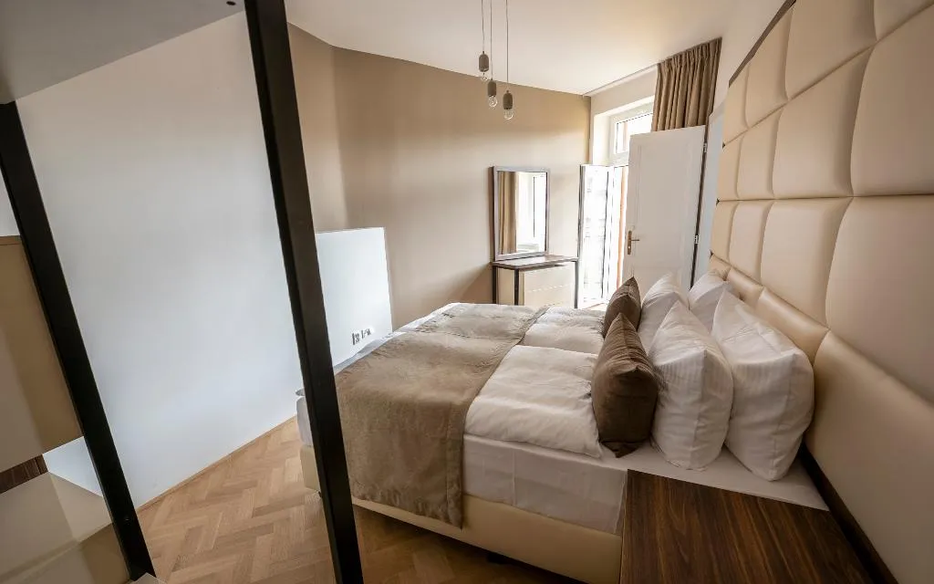 APARTMENT SUPERIOR Room, Letna Garden Suites, Prague