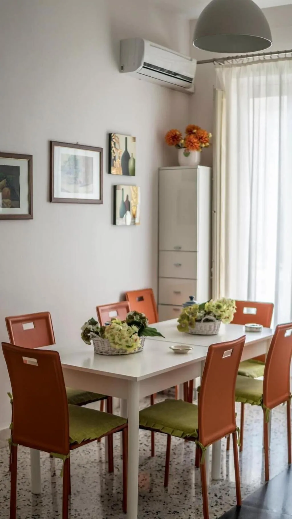 Room, Sikelia, Catania