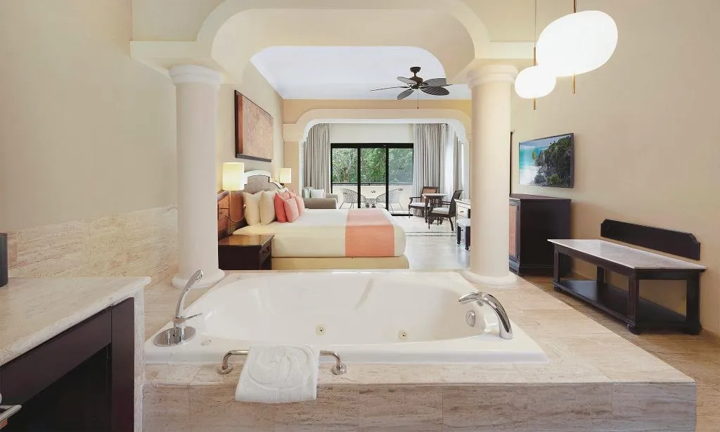 JUNIOR SUITE GARDEN VIEW Room, Grand Palladium Select White Sand Resort & Spa AI, Cancun Area