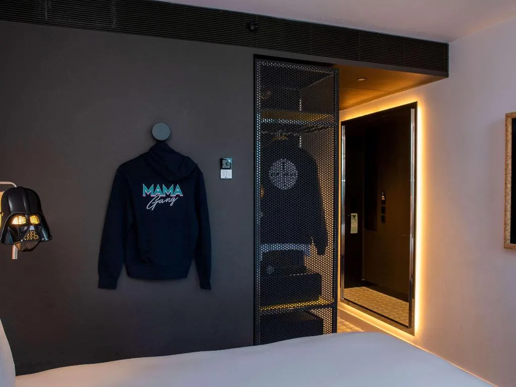 DOUBLE WITH VIEWS Room, Mama Shelter Lisboa, Lisbon