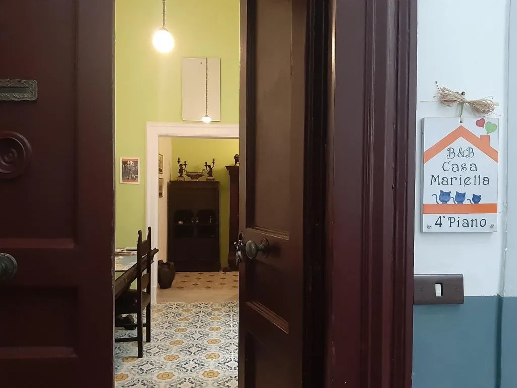 Lobby, Casa Mariella, Naples