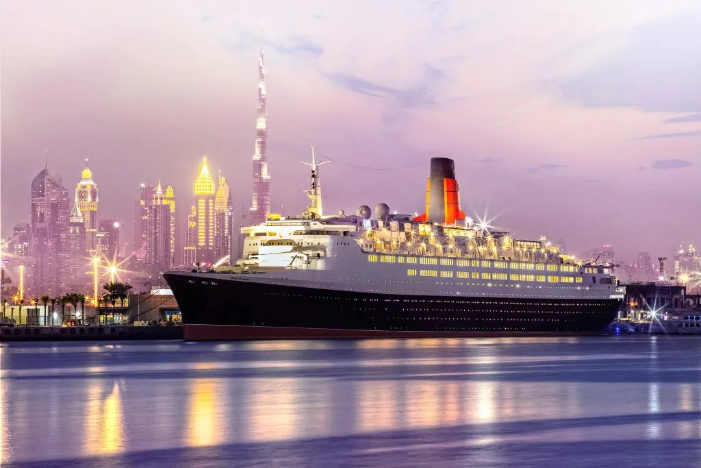 General view, Queen Elizabeth 2, Dubai