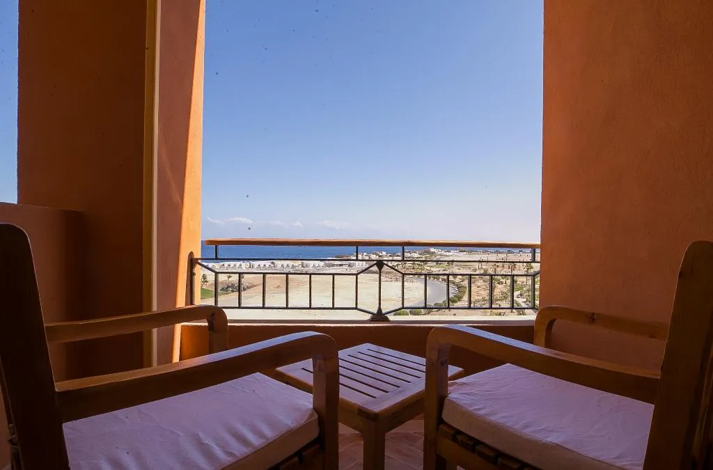 Double or Twin CLASSIC Room, The Cascades Golf Resort Spa and Thalasso, Red Sea Riviera