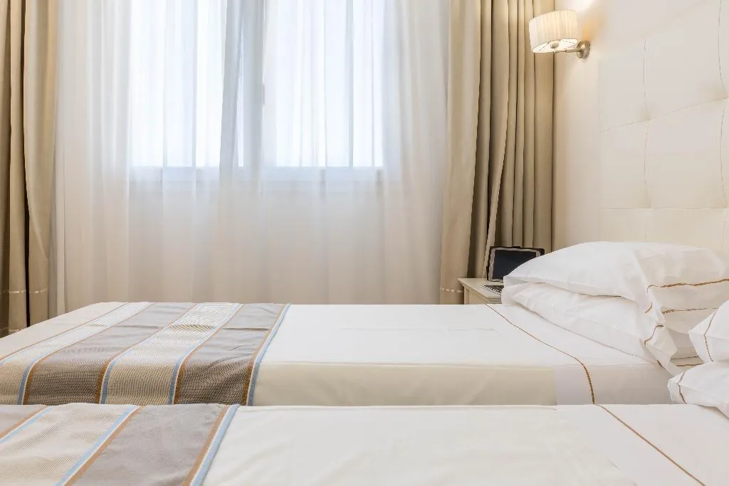 DOUBLE SINGLE USE SIDE SEA VIEW Room, Hotel Catalunya, Alghero