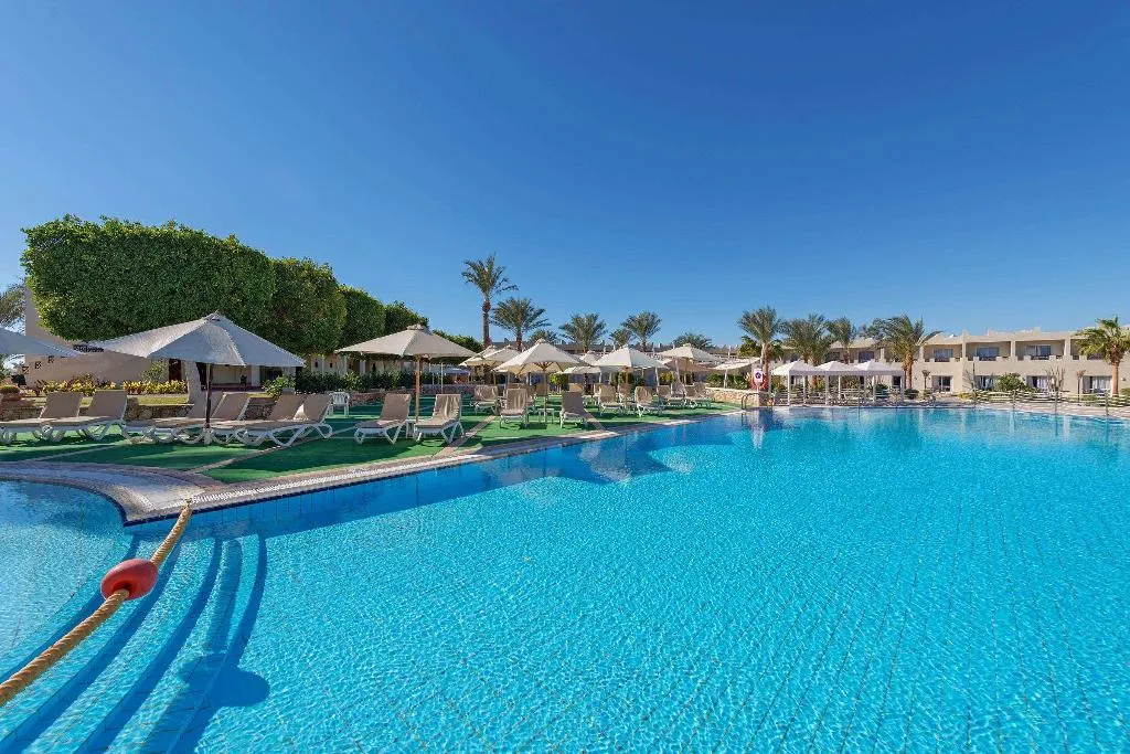 Pool, Reef Oasis Beach Resort, Red Sea Riviera