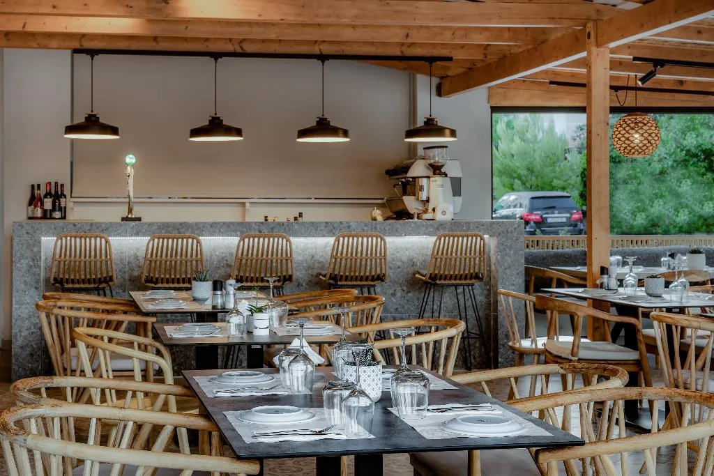 Restaurant, Dannas Boutique Apartments, Zante