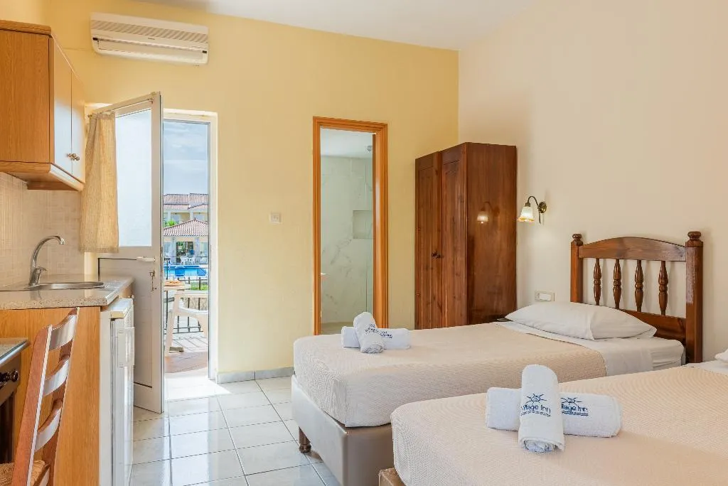 STUDIO CAPACITY 3 Room, Village Inn, Zante