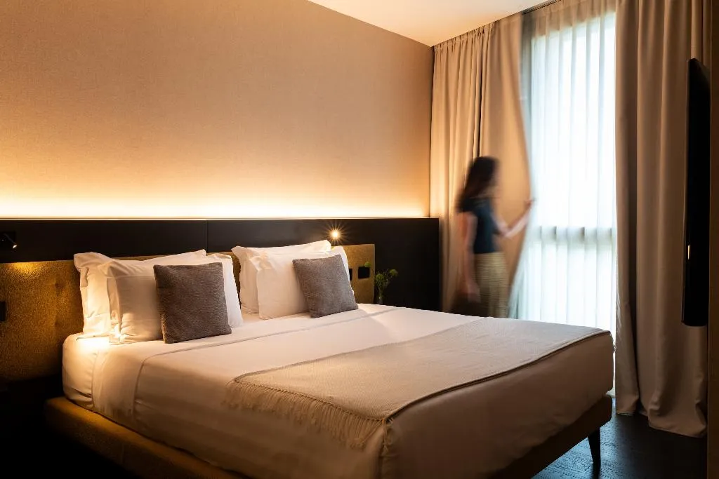 DOUBLE SINGLE USE EXECUTIVE Room, Litta Palace, Milan