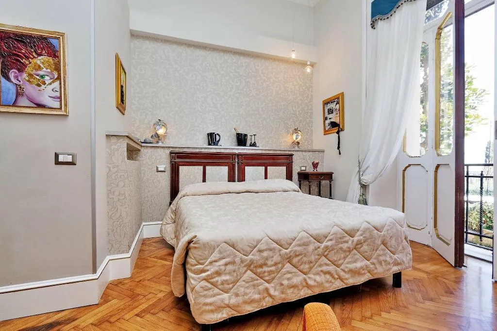 Room, Domus Monamì Luxury Suites, Rome