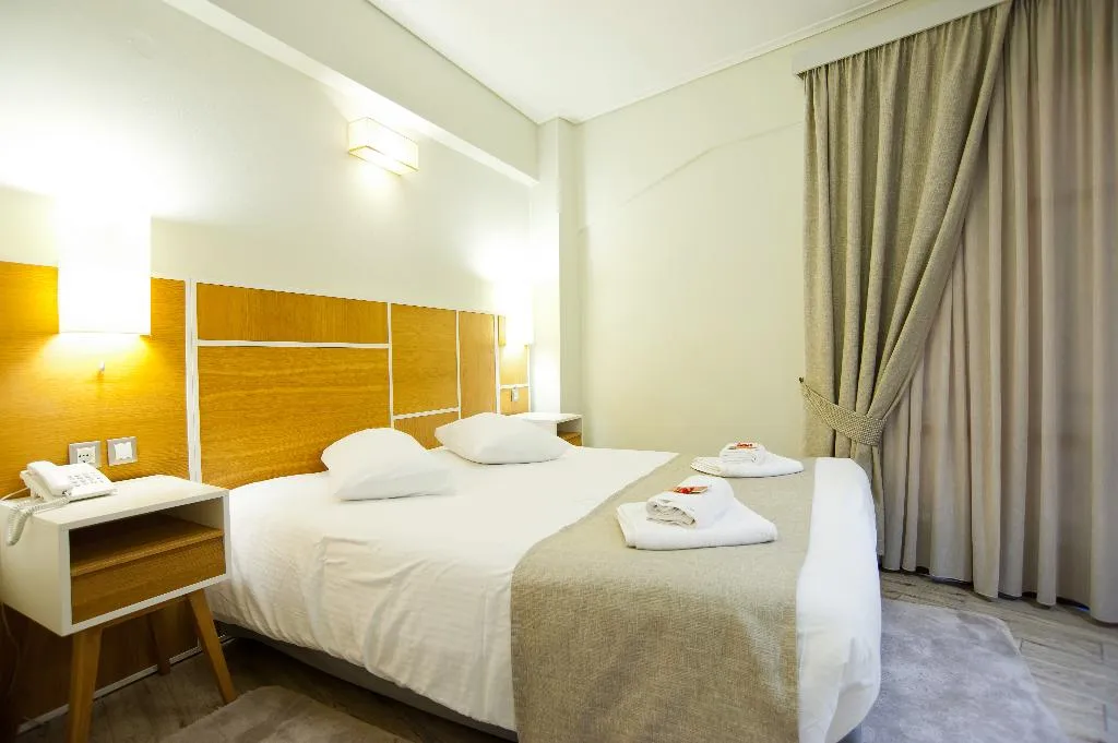 Double or Twin STANDARD Room, Fedriades Delphi, Athens