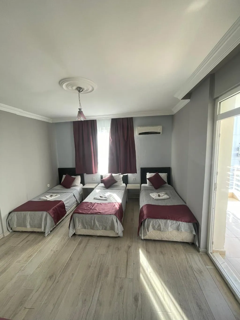 QUADRUPLE CAPACITY 4 Room, Ersoy Aga Otel, Antalya